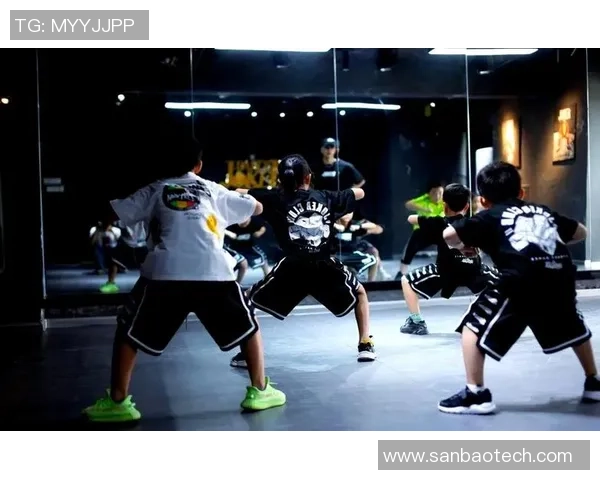 深圳街舞队的节奏魅力与文化碰撞探秘